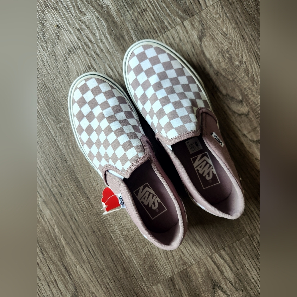 Vans Slip On Checkered - BNWT Size 7